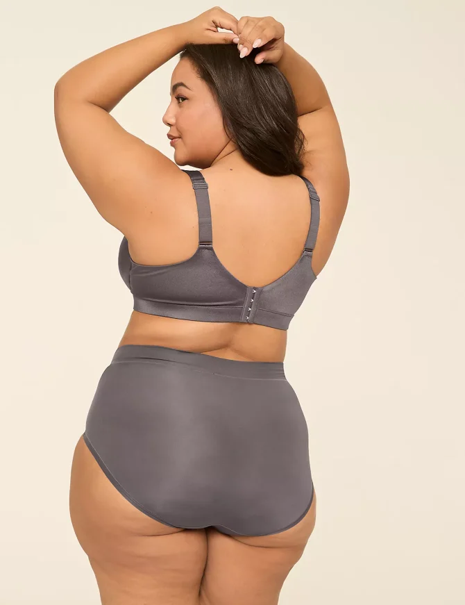 Comfort Bliss Lightly Lined Full Coverage Bra With Lace - Image 2