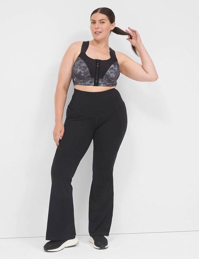 LIVI Smoothing Control Tech Signature Stretch Flare Legging - Image 3