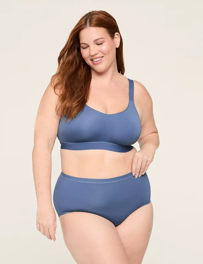 Comfort Bliss No-Wire Lightly Lined Scoop-Neck Bra