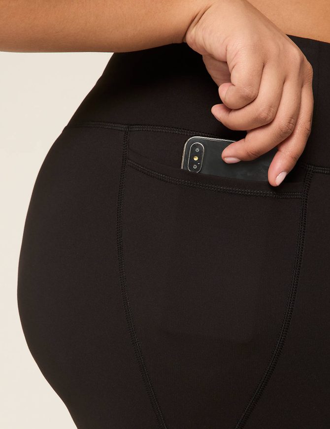 LIVI Signature Stretch Yoga Capri - Image 8