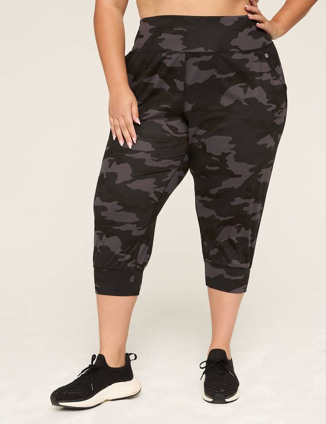 LIVI Soft Capri Jogger