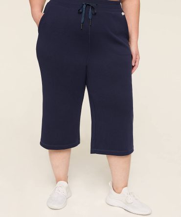 LIVI Ribbed Journey Capri Relaxed Straight Pant