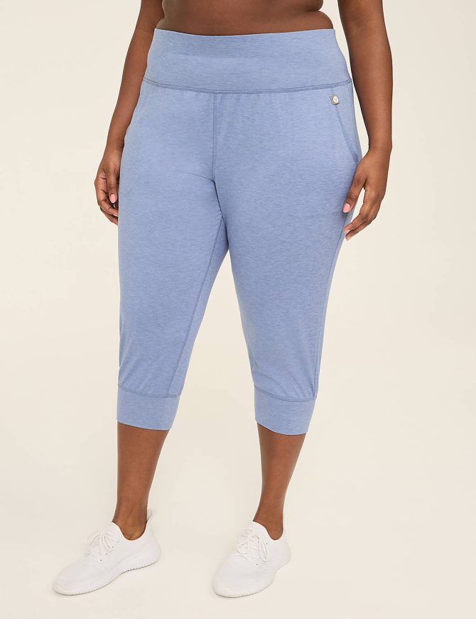LIVI Soft Capri Jogger - Image 4