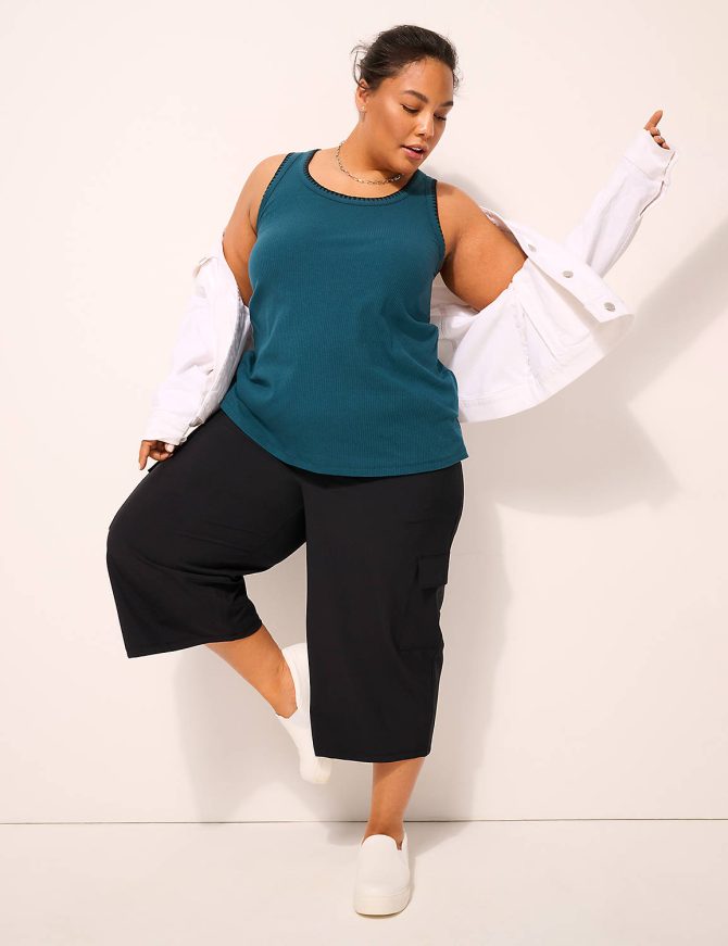 LIVI Stretch Woven Capri Cargo Pant - Image 7